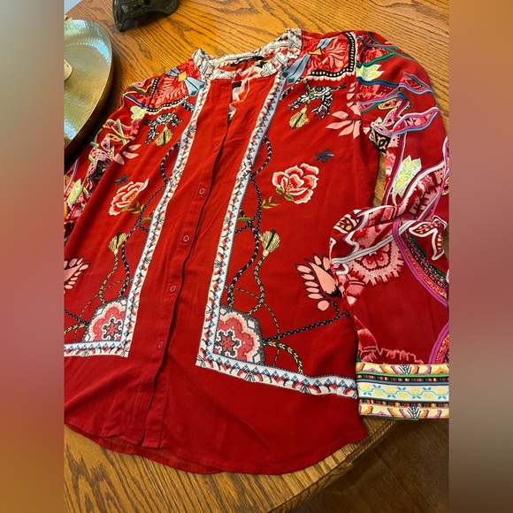 Stunning red button down from iconic brand Desigual Barcelona. Boho Chic! - Picture 8 of 8